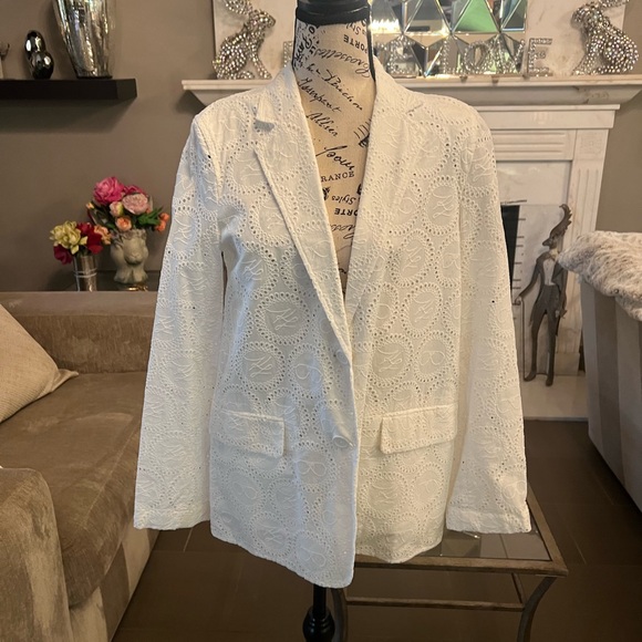 🆕 Karl Lagerfeld Paris Cotton Eyelet Two Button Blazer - Picture 1 of 16